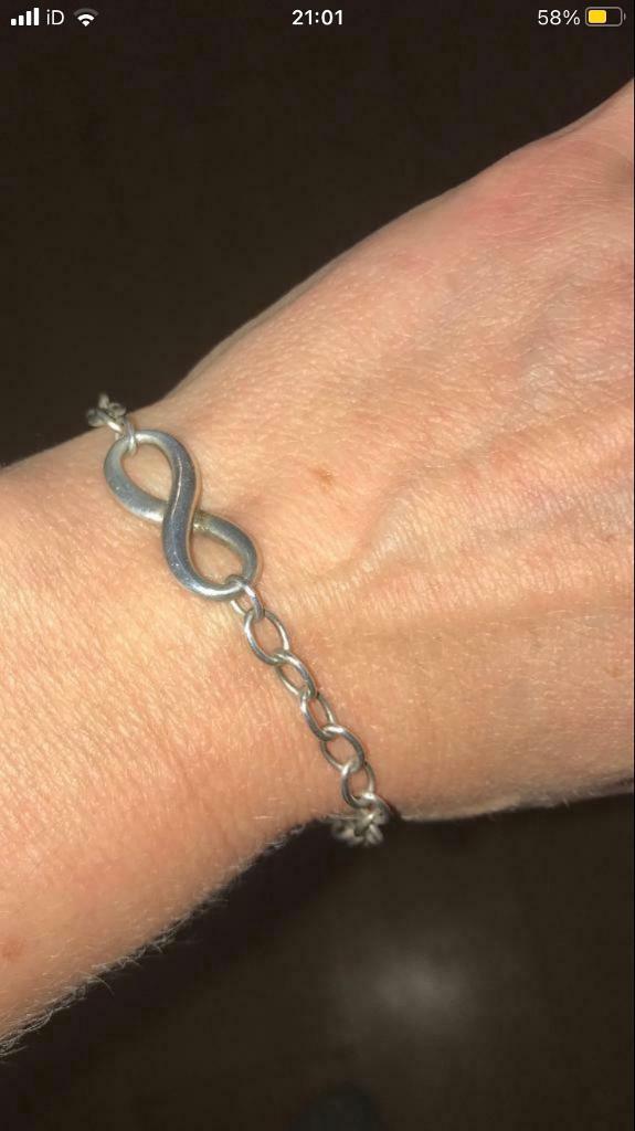 Tiffany infinity bracelet | in Tadworth 